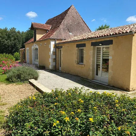 Les De La Joubertie * Salon