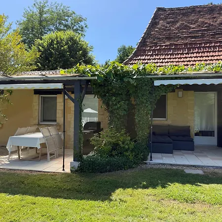 Les De La Joubertie Holiday home